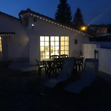 בית נופש Des Tournesols Oradour-Fanais