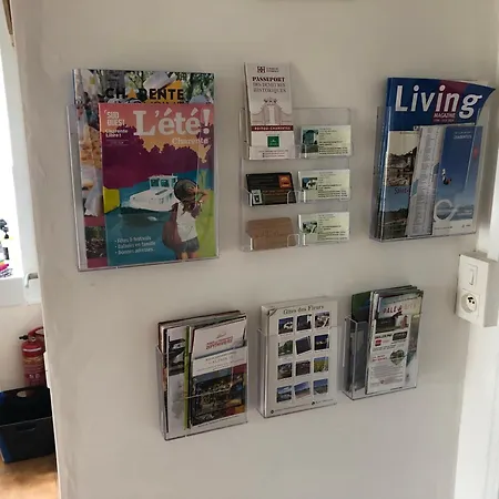 בית נופש Des Tournesols Oradour-Fanais